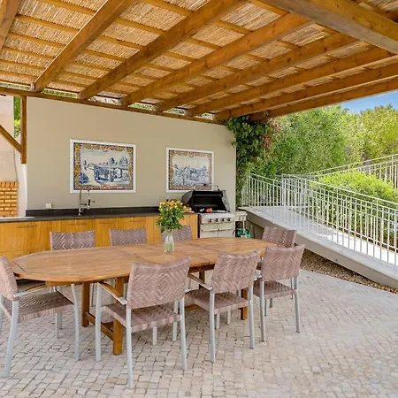 Ferrarias Villa Sleeps 7 With Air Con And Wifi *