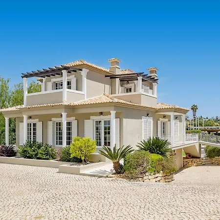 Ferrarias Villa Sleeps 7 With Air Con And Wifi Ferrarias